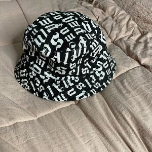 Palm Angels Logo Bucket Hat
